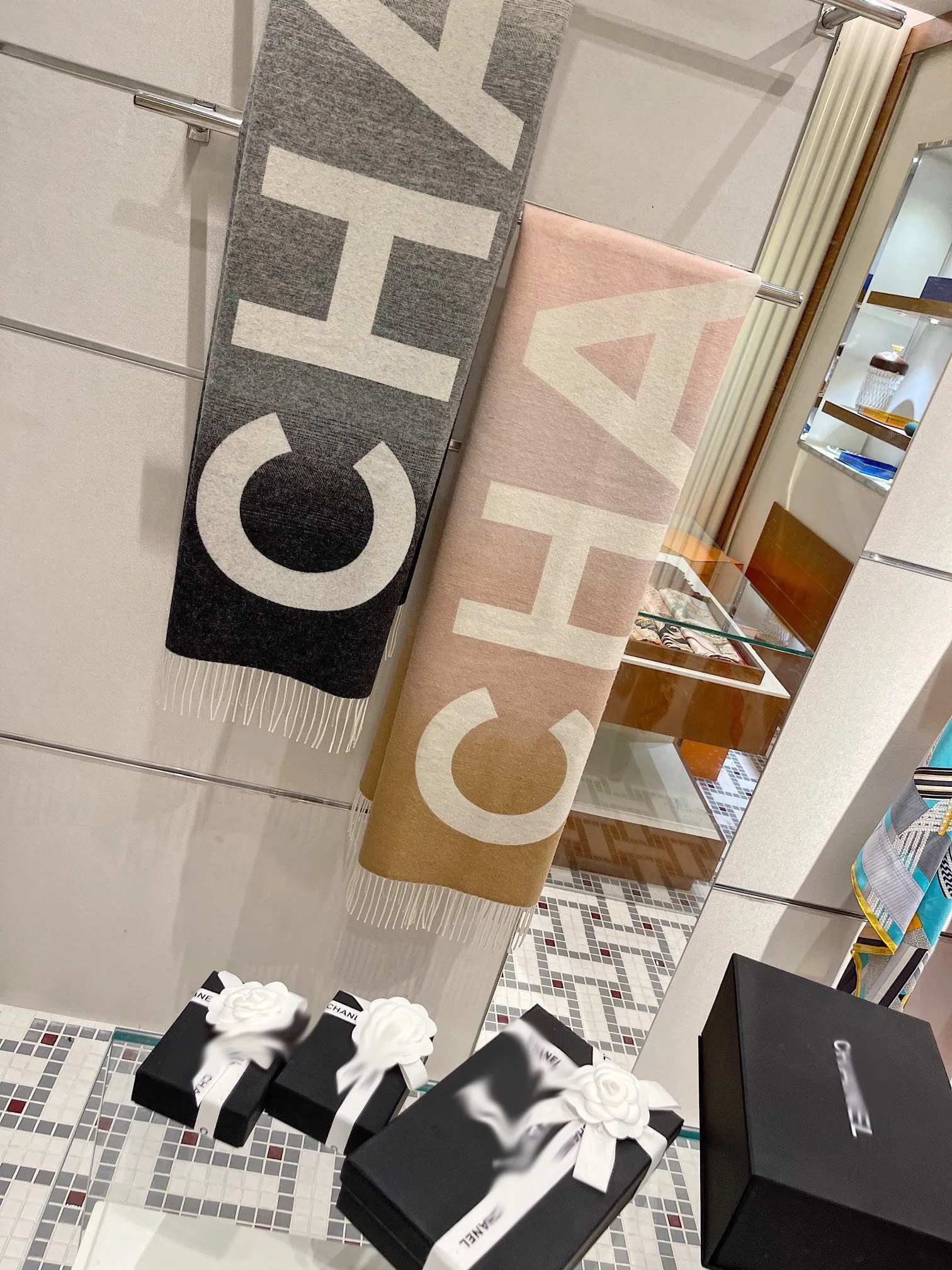 CLTH181 70x200cm    60.9%wool,36.1shmere