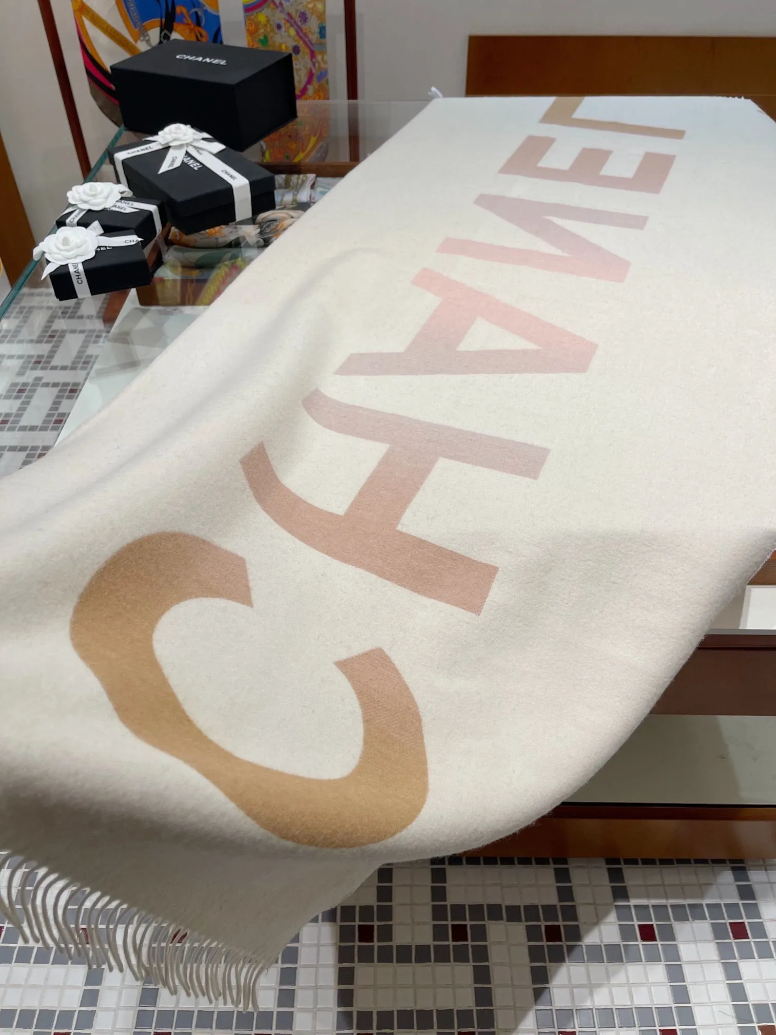 CLTH181 70x200cm    60.9%wool,36.1shmere