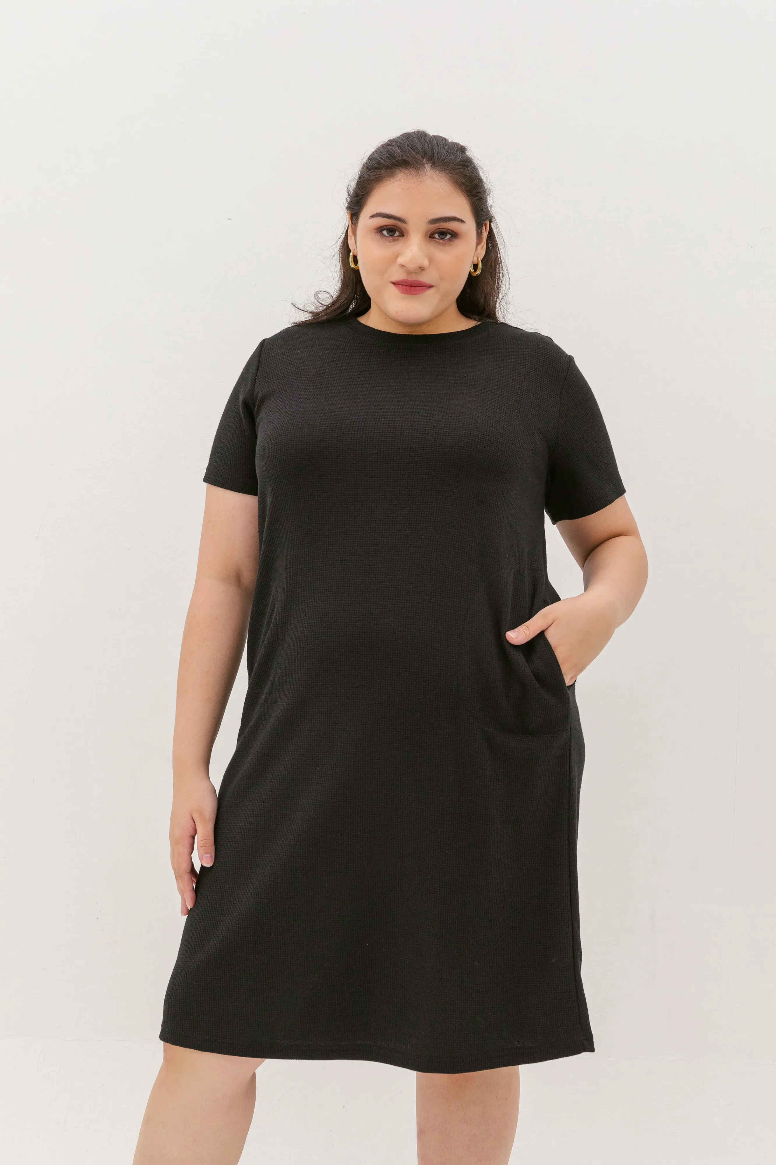 Kara Waffle Knit Midi Dress In Black