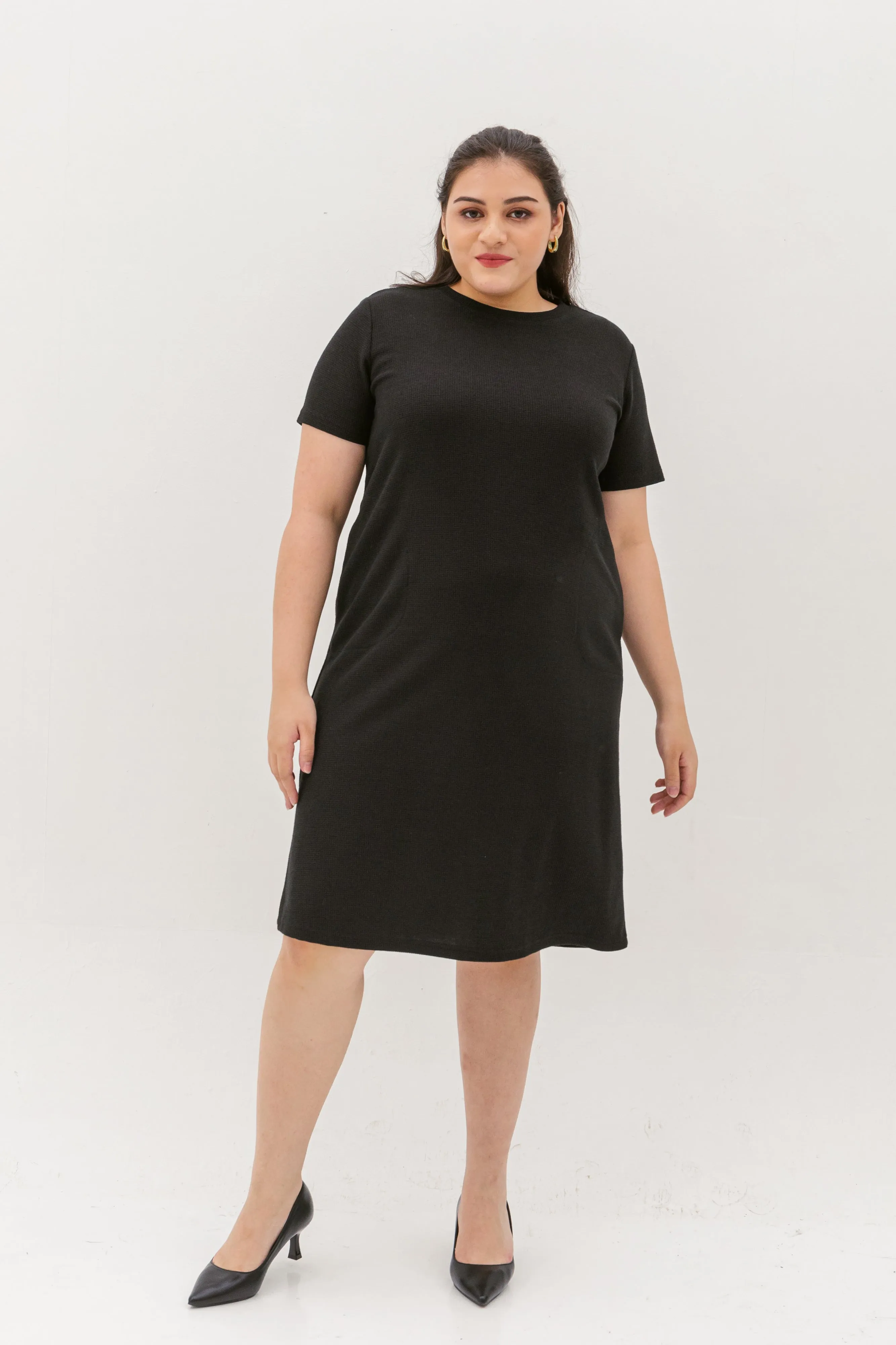 Kara Waffle Knit Midi Dress In Black