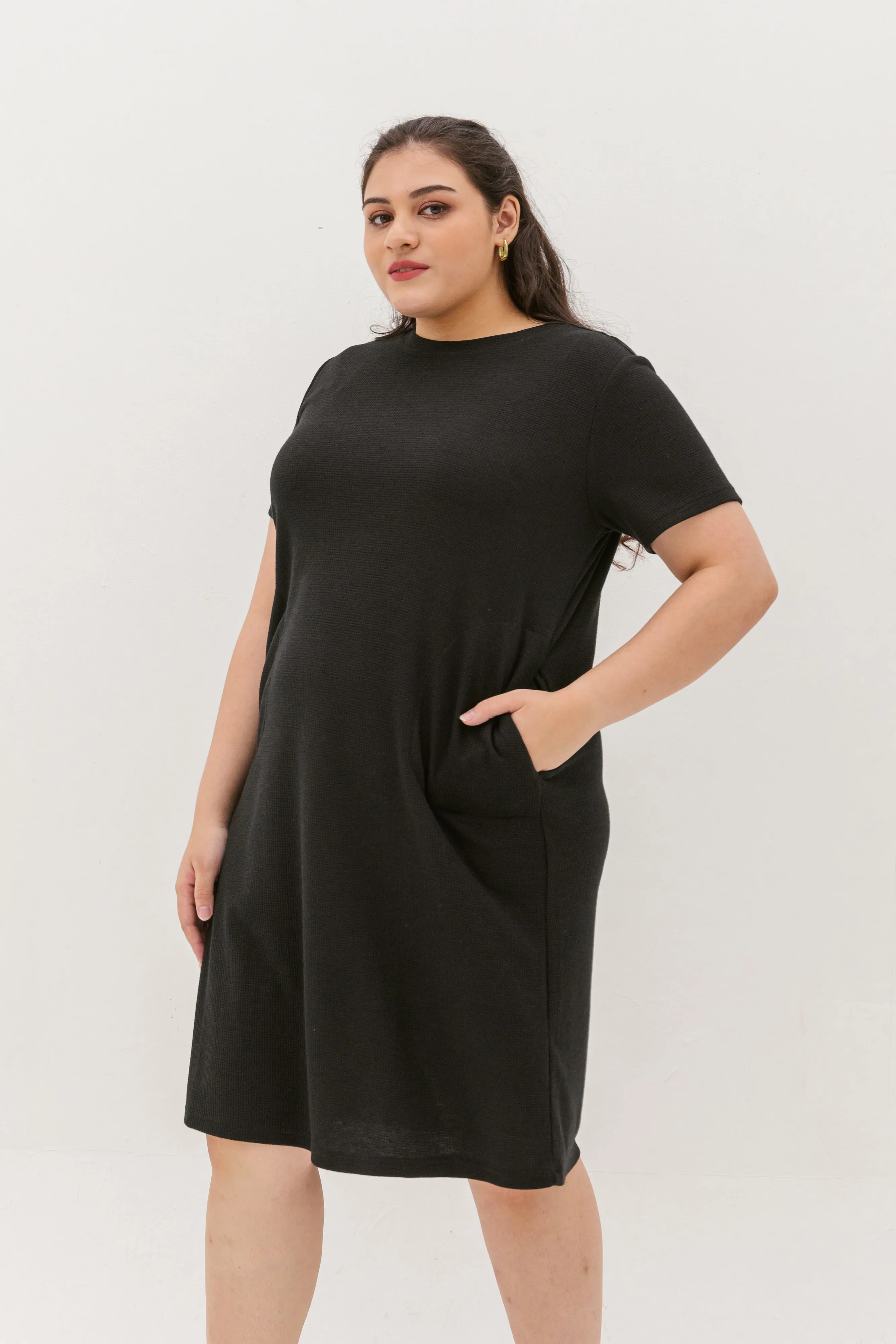 Kara Waffle Knit Midi Dress In Black