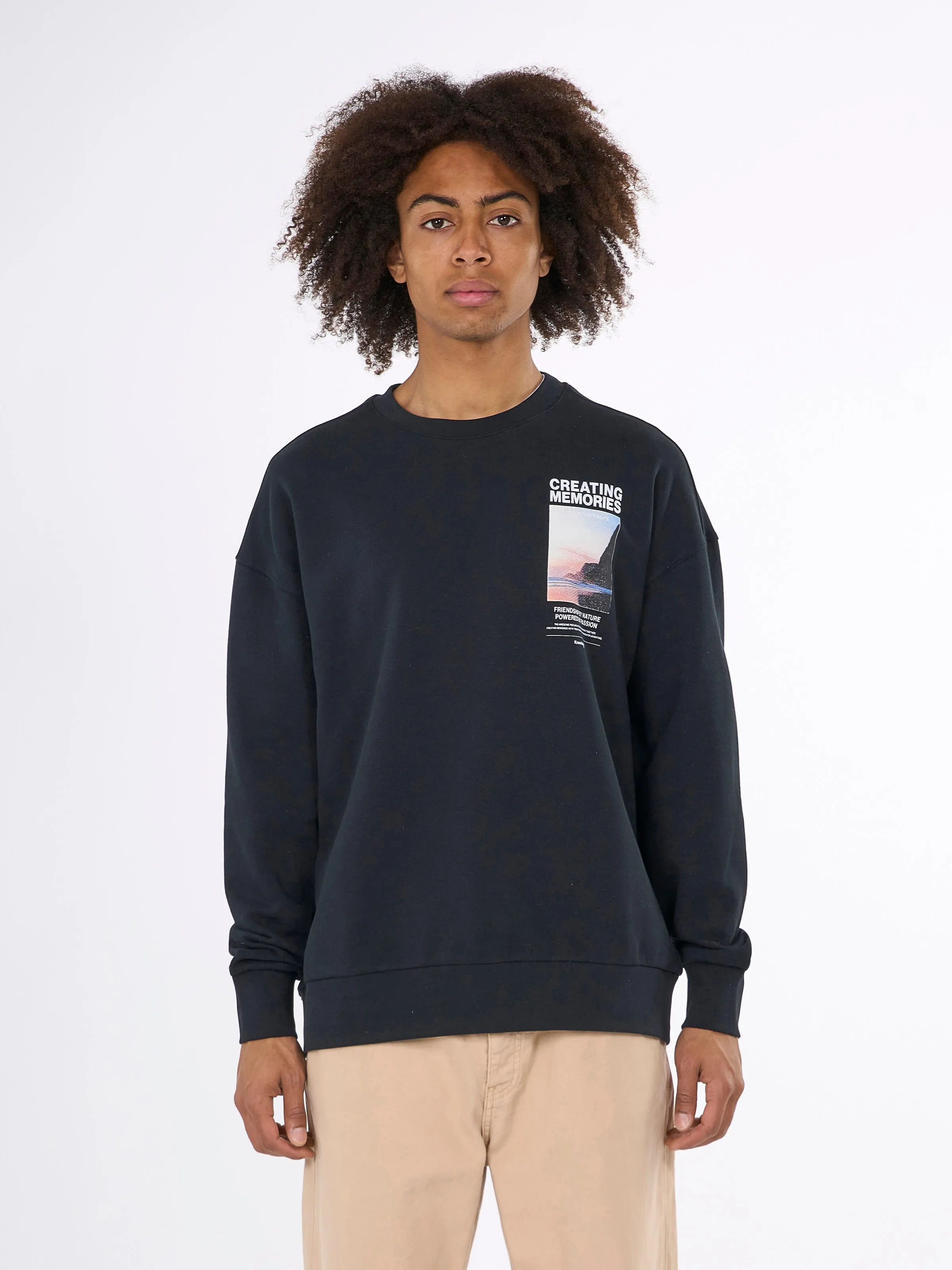 Loose crew neck with photo print at chest and back - Black Jet