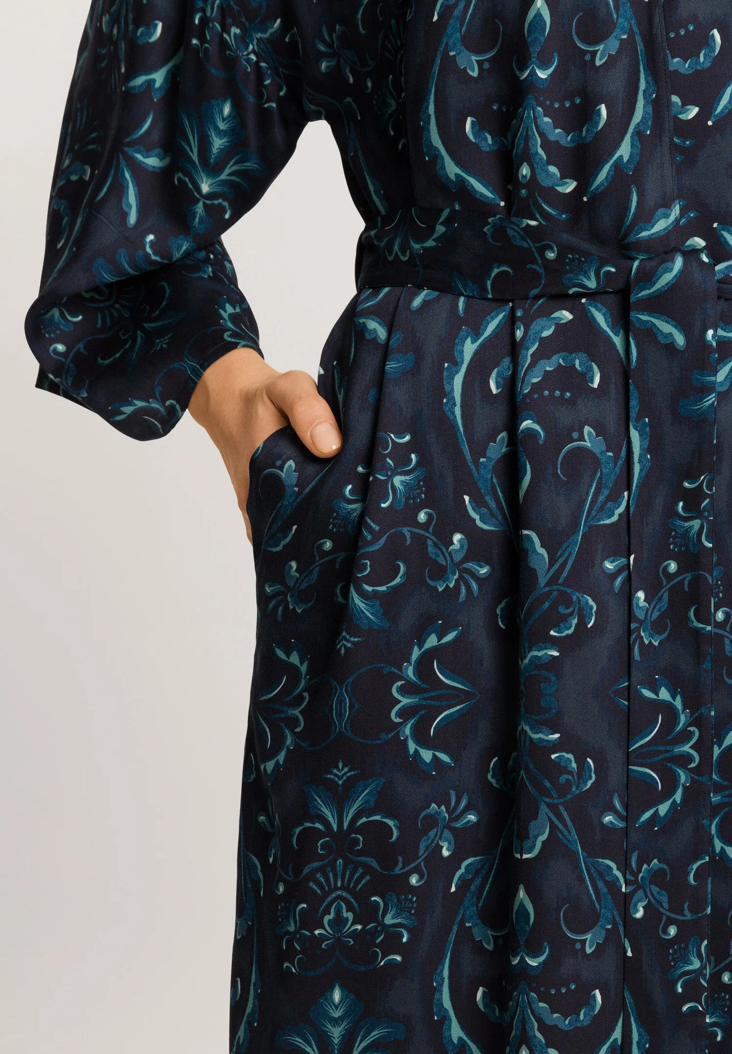 Marlene Robe 100cm | Glowing Damask 74837-2163