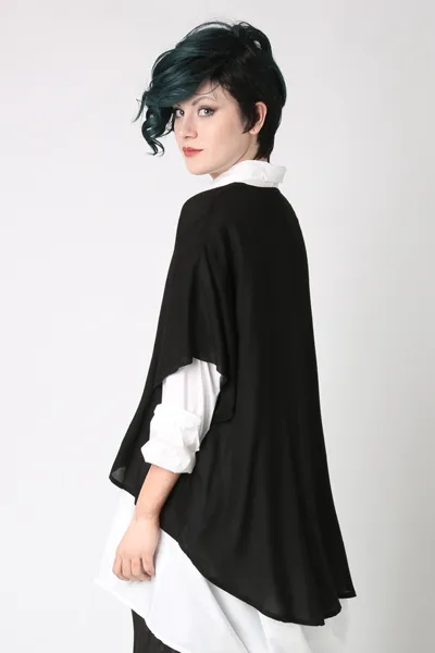 Melbourne Top in Black Delphi