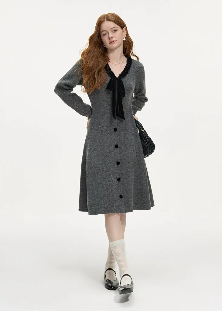 RIBBON TIE V-NECK KNIT DRESS