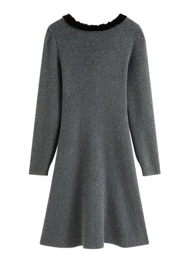 RIBBON TIE V-NECK KNIT DRESS
