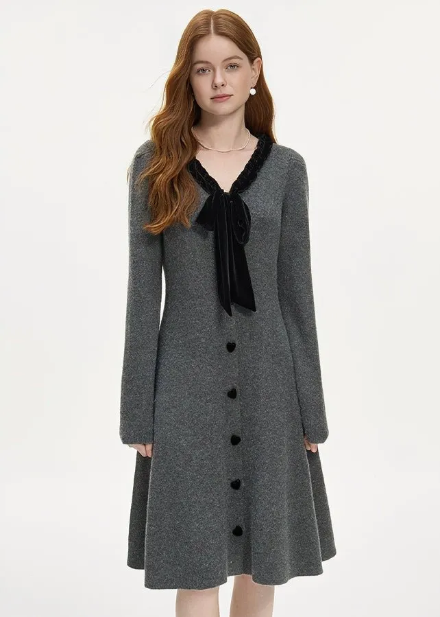 RIBBON TIE V-NECK KNIT DRESS