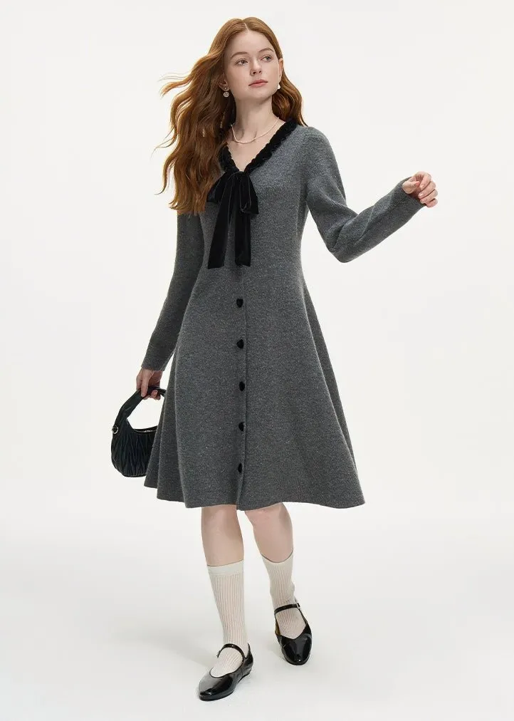 RIBBON TIE V-NECK KNIT DRESS