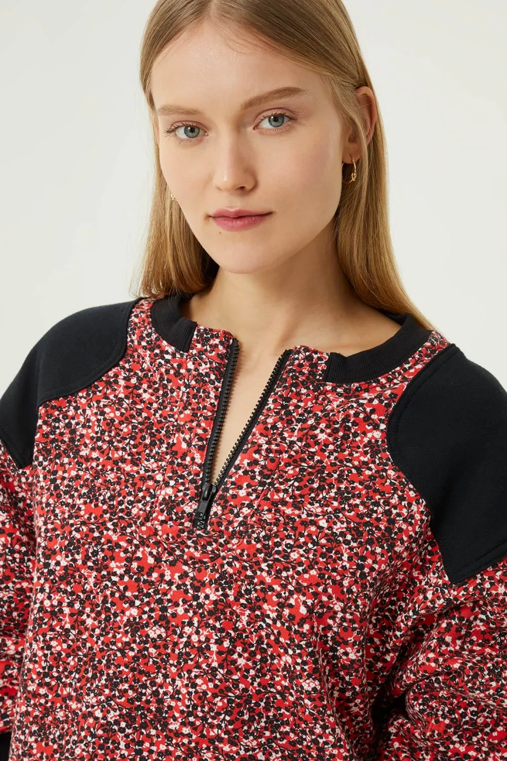 Sara Sweatshirt