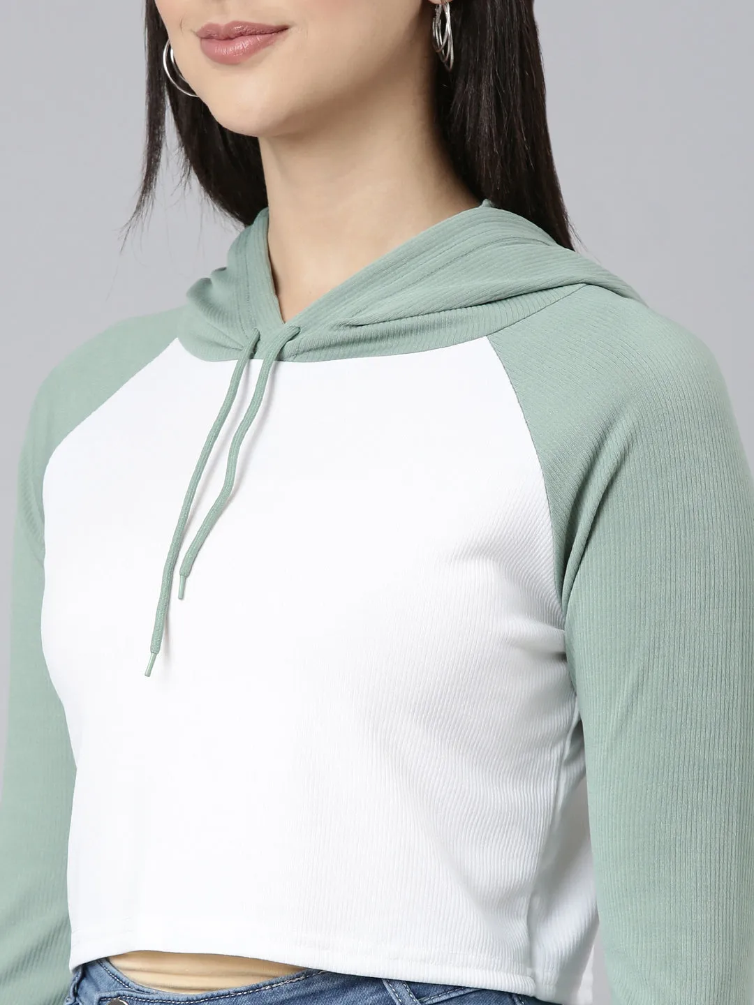 Women White Colourblock Crop Sweatshirt