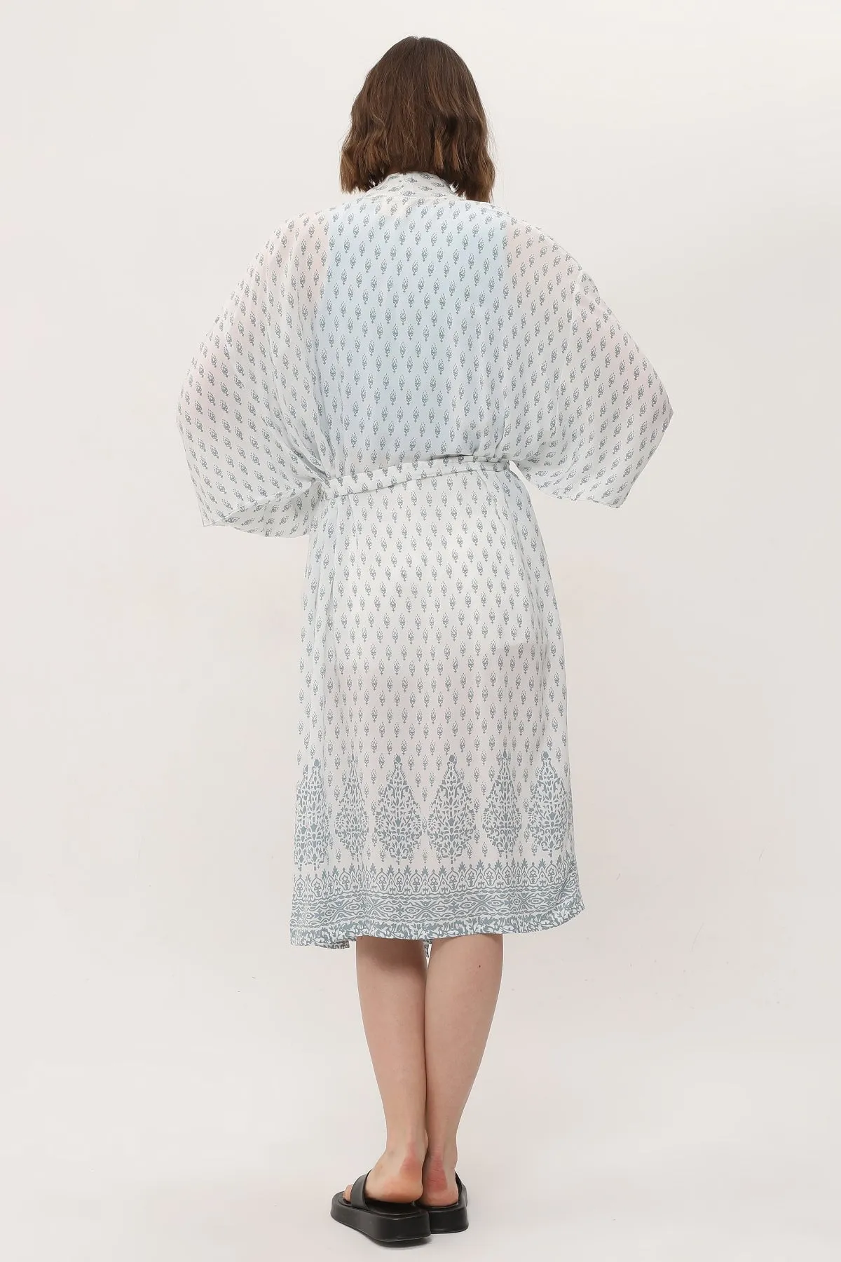 Zada Hindu Jacket/India Teal White